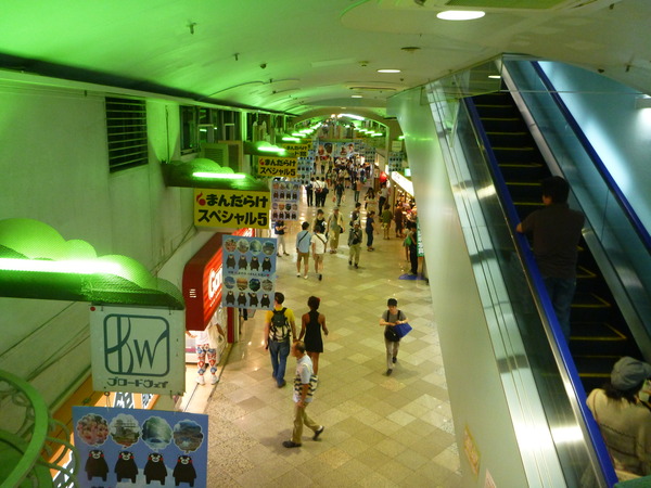 中野ブロードウェイ (32)