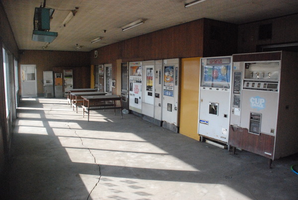 小林水産自販機コーナー (12)